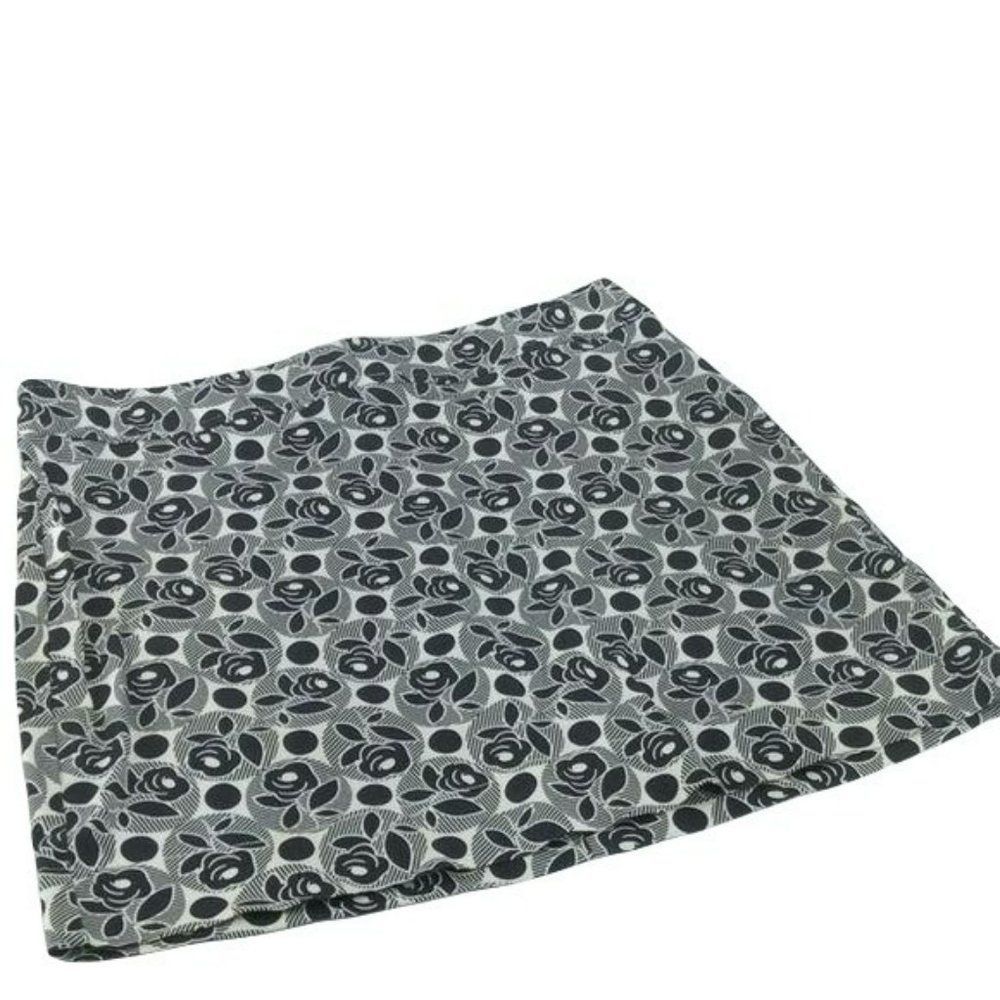 Ann Taylor Loft Black and White Floral Stretch Size 10 Skirt